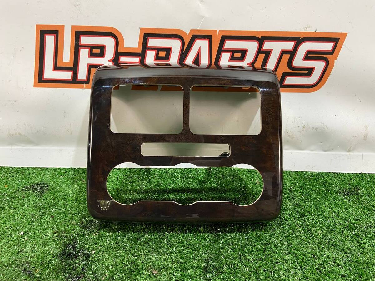LR101232 Range Rover L405 end trim console panel (2013-2021) Used